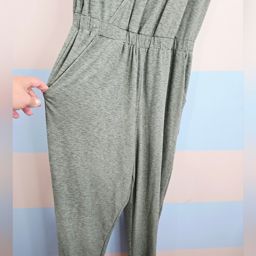 Old Navy Women’s Green Breathe ON Cross-Front Sleeveless Jumpsuit - Picture 6 of 9